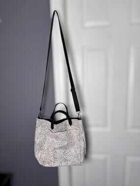 Thirty-One Black White Print Crossbody Purse Removable Strap